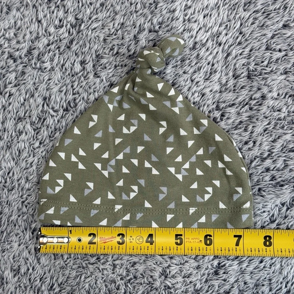 Lot Of 3 Baby Hats Crib Caps Beanies Tahari Honest Gerber 0-6 Months